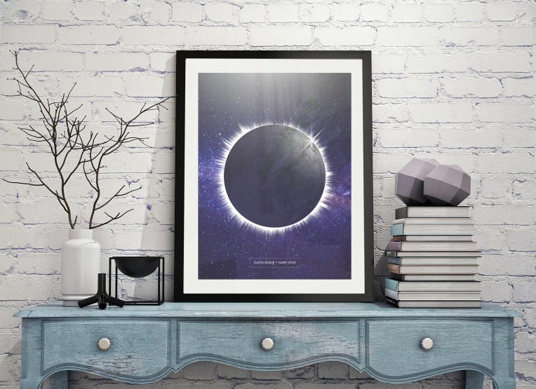 david-bowie-dark-in-frame